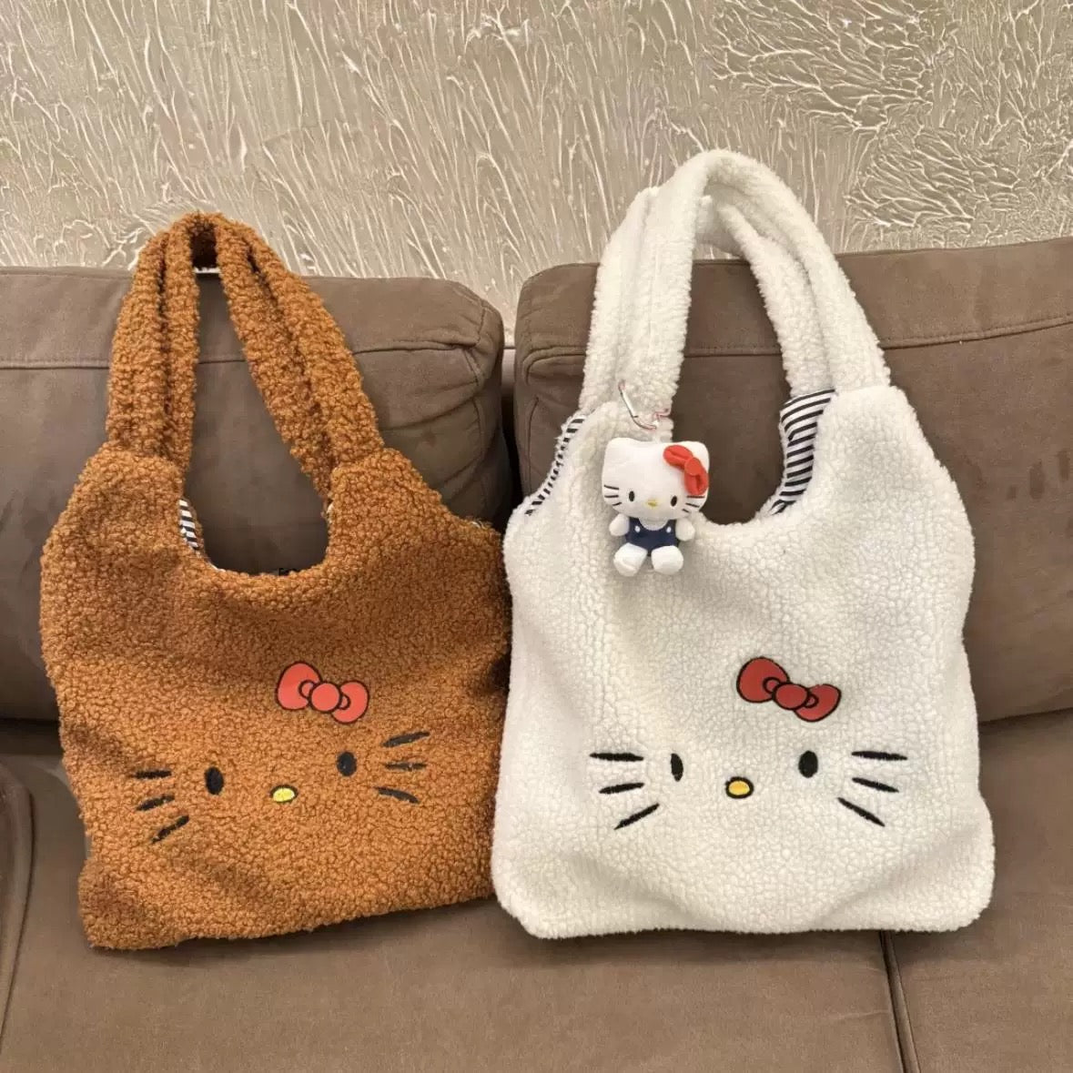 Kitty Snug Tote Bag