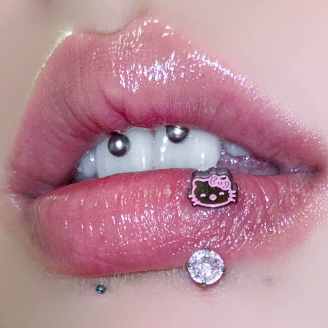 Kitty lip piercing