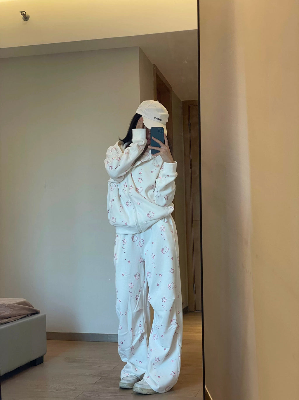 Kitty star sparked tracksuit