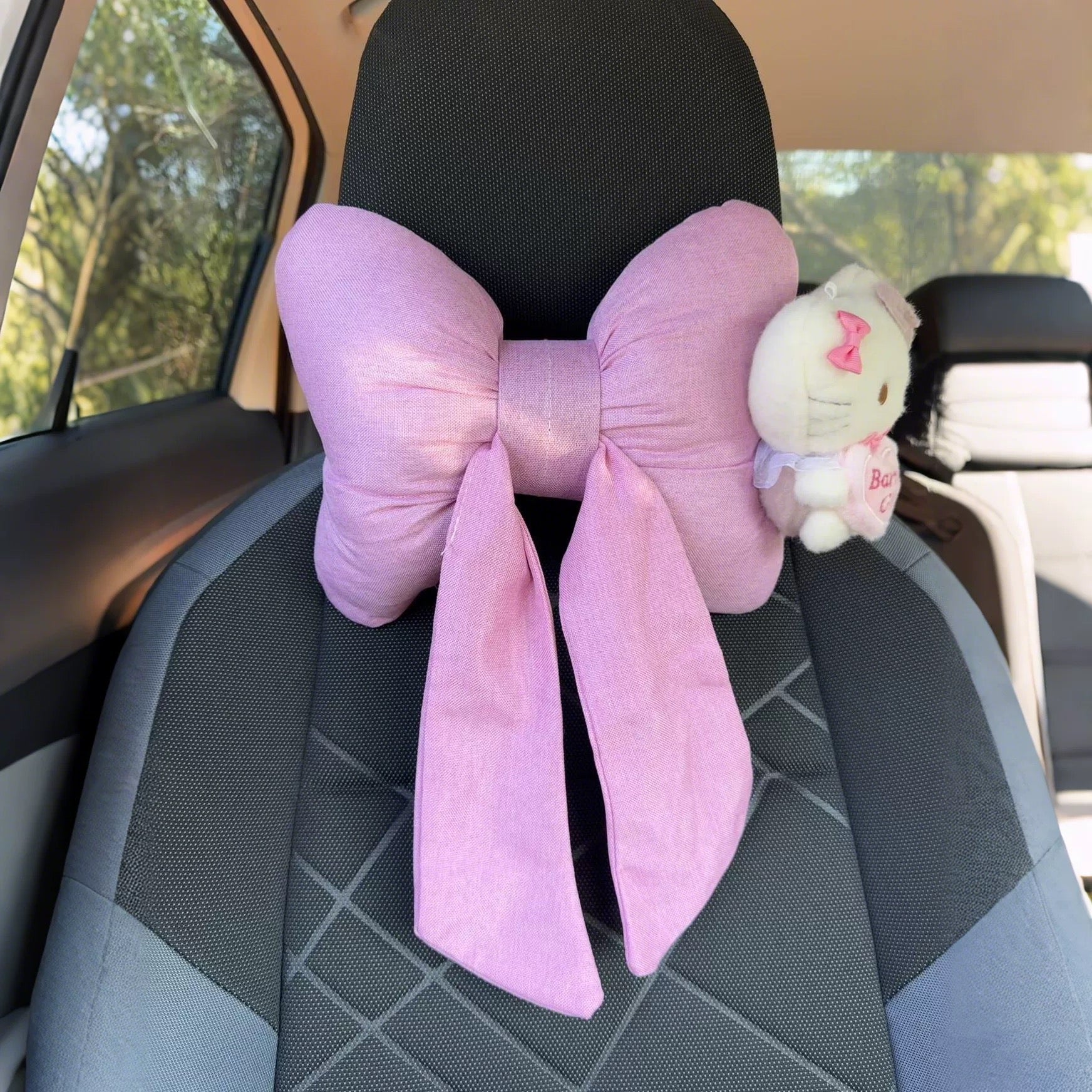 Hellokitty plush luxury neck cushion