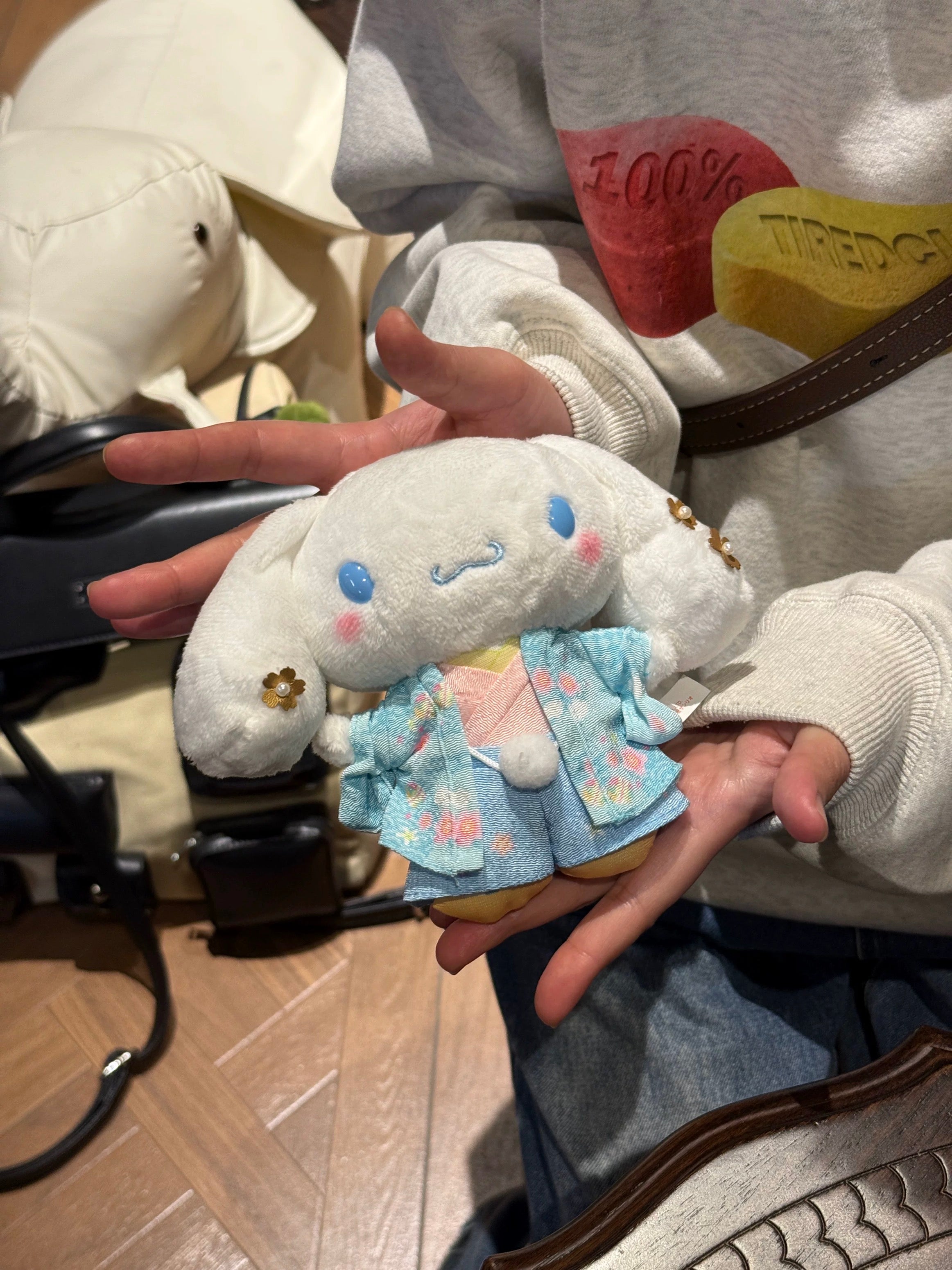 Kyoto cherry kitty keychain