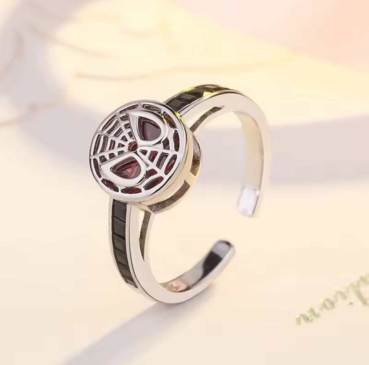 Kitty x Spidey ring set