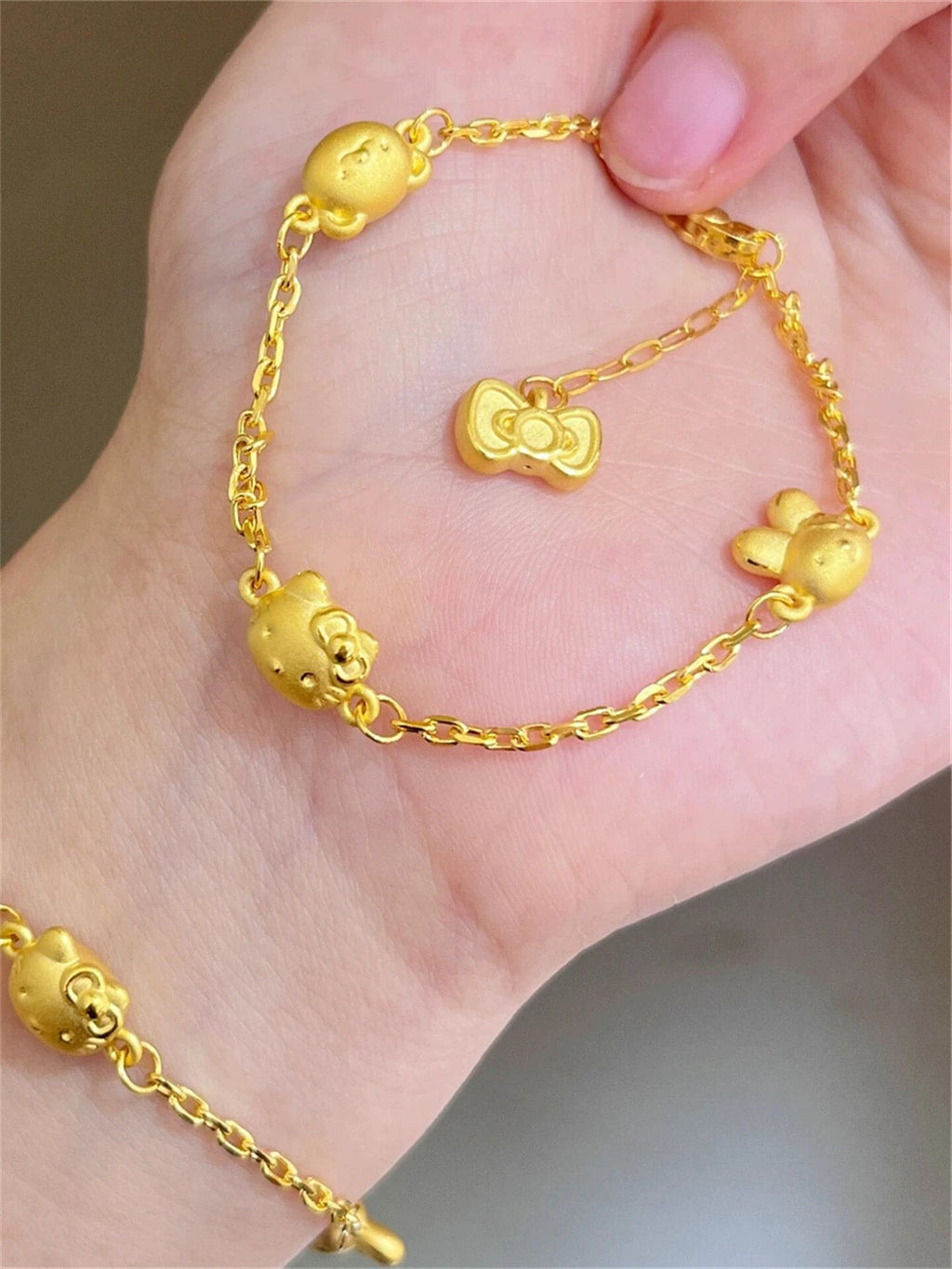 Winnie Kitty Gold Bracelet