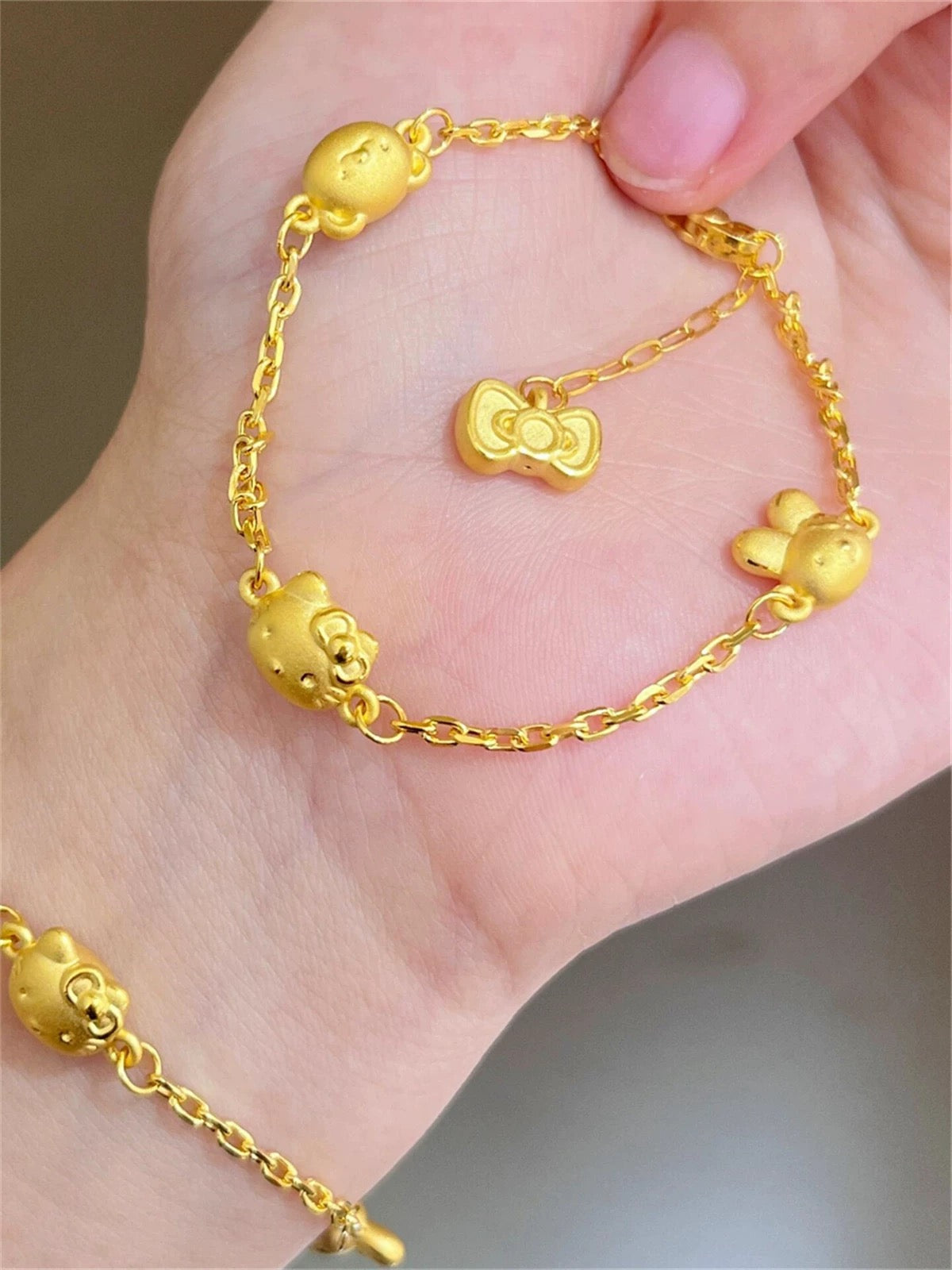 Winnie Kitty Gold Bracelet